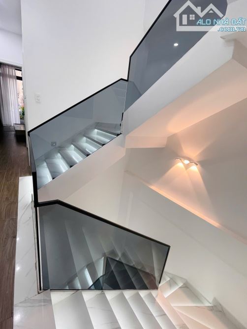 Nhà cực đẹp, vị trí đắc địa cực hiểm tại ngã 4 phố Tô Hiệu, Trần Nguyên Hãn - 9