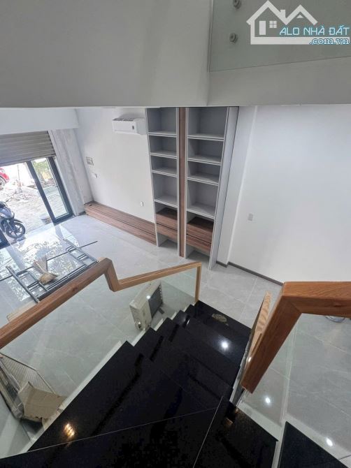 Bán nhà mặt tiền Nguyễn Thành Đồng 1 trệt 1 lầu - 9