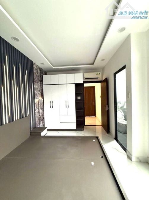 HOÀNG TRỌNG MẬU HXH Q7- NHÀ 2TẦNG - 40M2 - MỚI - TẶNG FULL NỘI THẤT - CHỈ 5Ty090 - 9