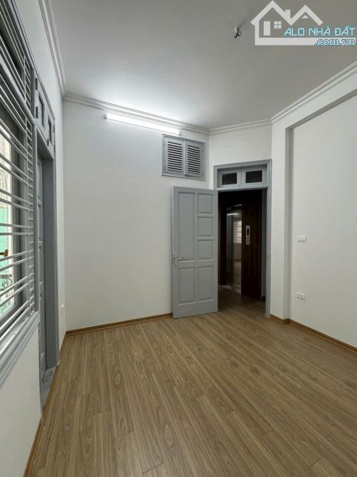 168 Kim Giang, oto tránh ngõ kdoanh thông, lô góc, 55m2 x 7 tầng thang máy. Giá 19 tỷ