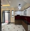 Bán nhà Bát Khối, Long Biên 30m2, 5 tầng, ô tô đỗ cổng cách nhà 5m, 5.5 tỷ