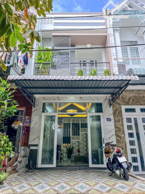 BÁN NHÀ TRỆT LẦU - KDC THỚI NHỰT 1 - KẾ BÊN ĐẠI HỌC Y DƯỢC - CHỢ A KHÁNH