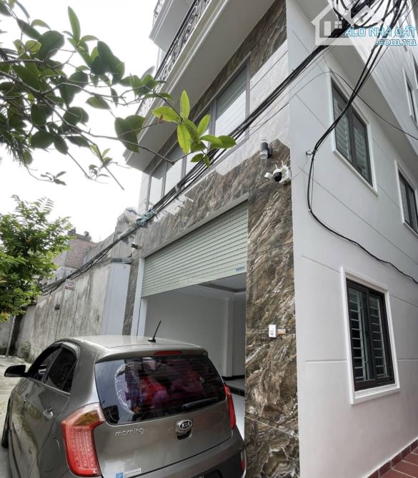 HIẾM, LÔ GÓC - THANG MÁY -  NHÀ 6 TẦNG - HÀNG XÓM VINHOM RIVERSIDE - 50m2, 8.2 Tỷ - 2