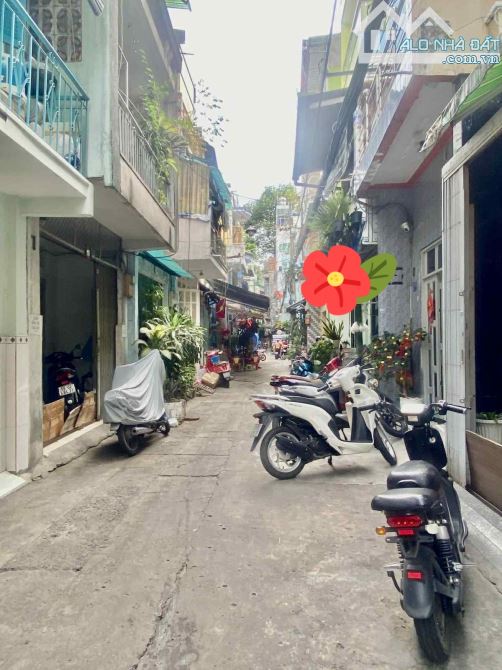 Quận 10,hẻm xe hơi,giá 4,35 tỷ,dt:4,5mx4,5m