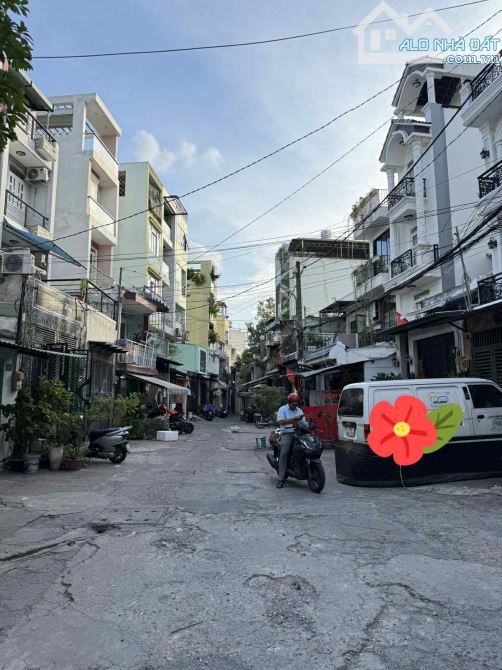 🇻🇳Quận 10🇻🇳,đường 3/2,🚘xe hơi đậu cửa🚘,giá:8,3 tỷ