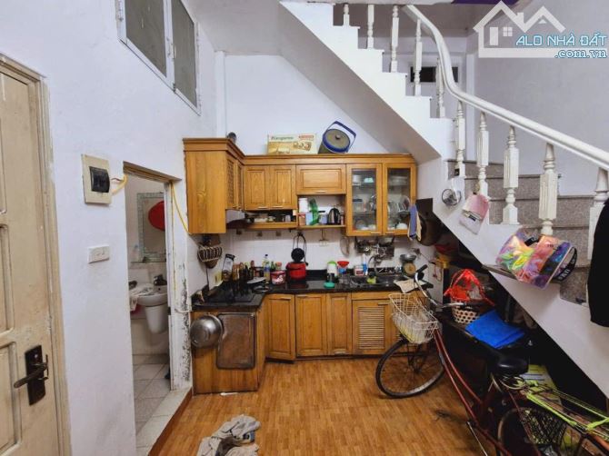 TÂY SƠN-ĐỐNG ĐA-LÔ GÓC-35M2-2 TẦNG CŨ VẪN Ở TỐT -CÓ GPXD 4 TẦNG 1 TUM -CHỈ 6.95 TỶ - 5