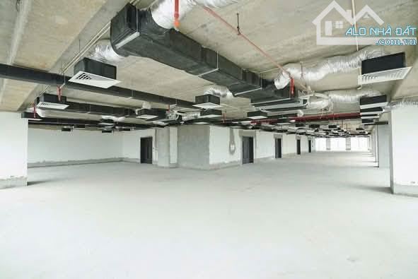 Bán gấp Tòa Nhà Văn Phòng mặt phố Võ Chí Công 500m2 x 12 tầng, MT 20m, Giá  219 Tỷ