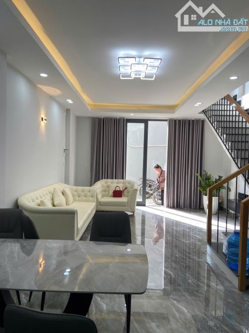 🏡 BÁN NHÀ LÕI TRUNG TÂM TP. HUẾ – 3 TẦNG, FULL SỔ HỒNG 🏡  ✨ Vị trí đắc địa ngay lõi tâm.