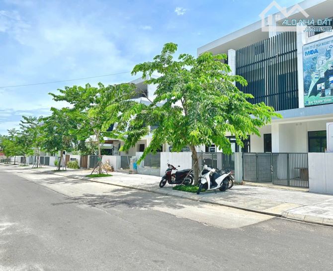 Nhà thô 3 Tầng mặt tiền Đ. Trần Thái Tông Phường Trường An - chỉ 5,xx tỷ/100m2 đất/ 217m2