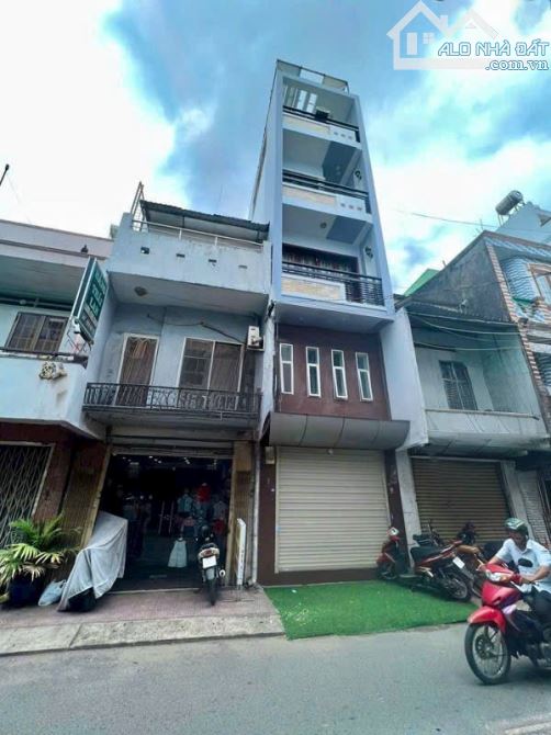 Quận 11-Nhà đẹp-Đường nhựa 8M-Tiện KD-Sát MT Lạc Long Quân-P3-40m2-5tầng-4PN