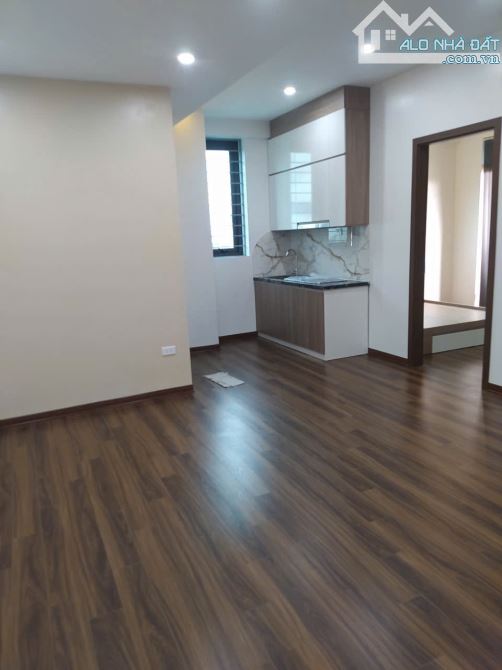 BÁN CĂN HỘ CHUNG CƯ TRẦN QUÝ KIÊN - CẦU GIẤY - DT: 60M, TẦNG TRÊN5, GIÁ 5TỶ.