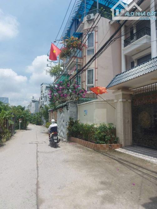 Bán đất Thổ Cư đường THẠNH XUÂN 33, phường THẠNH XUÂN,Q12,dt106m²(4x26). Hẻm 8m,giá 4,4tỷ