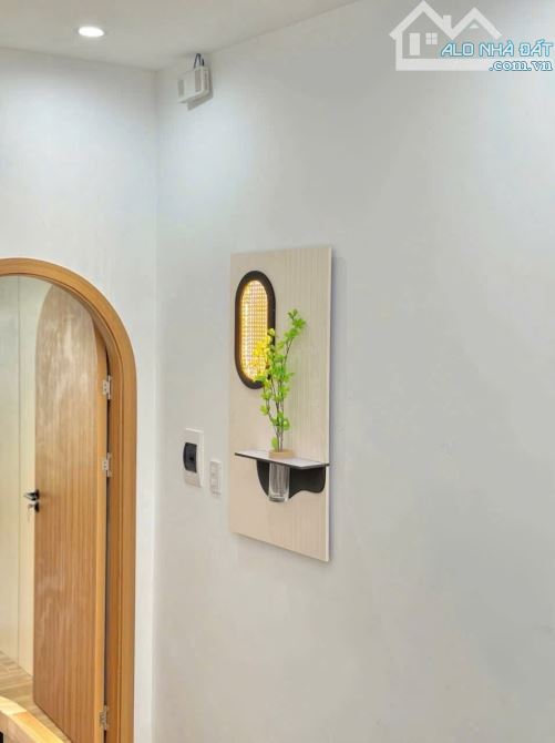 HÓT _ BÁN TÒA CĂN HỘ ĐẸP 4 TẦNG _ 96M² [ NGANG 5M  CHÍNH HỮU NGAY BIỂN _ GIÁ 12.8 TỶ
