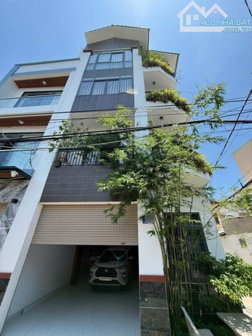 BÁN NHÀ CÓ GARA Ô TÔ_ĐƯỜNG NGUYỄN TRƯỜNG TỘ_PHƯỜNG 3_CĂN GÓC 2 MẶT TIỀN CỰC KỲ ĐẸP