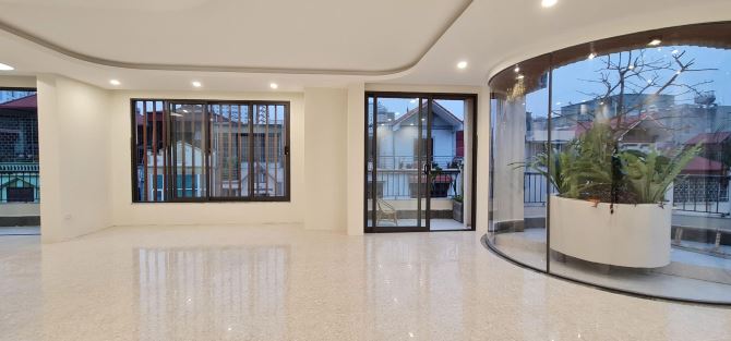 Sàn thông văn phòng 6 tầng hiện đại - tầng 1 cafe chill - 80m2 chỉ với 8.5 triệu