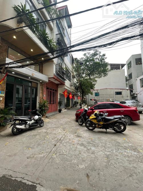 Phan Trọng Tuệ - Đại Thanh 50/53m x 5 tầng, mặt tiền 3.3m, giá 13.8 tỷ thương lượng