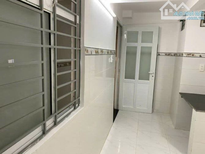 NGỘP BANK BÁN GẤP TOÀ CHDV NGAY NHÀ GA T3, CỘNG HOÀ, TÂN BÌNH, 5,8X27M, H5T, 28 TỶ