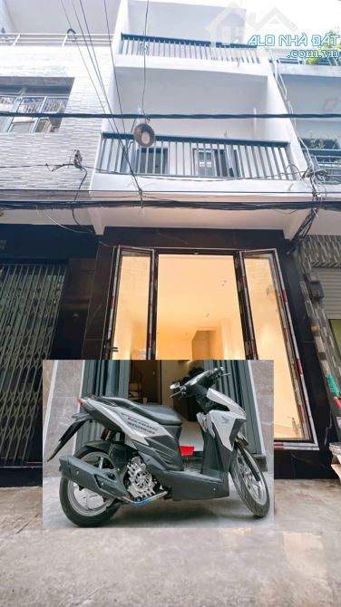 BÁN GẤP NHÀ ĐẸP 3 TẤM Q4 KHU VIP 20 THƯỚC PHỐ ẨM THỰC GIÁ 4 TỈ 650 HẺM 4M THÔNG VÀ GIÁP Q1