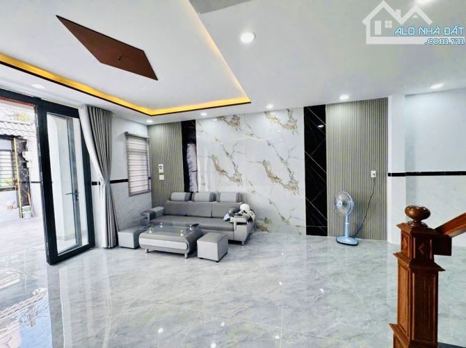🌳 Nhà 2 Tầng – Dương Đình Hội, TNPB – 100m² (5x20) – Xe Hơi Ngủ Trong Sân 🌳