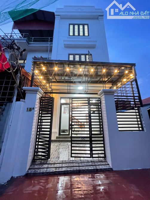 Bán nhà Trung Hành sát Lê Hồng Phong độc lập sân cổng