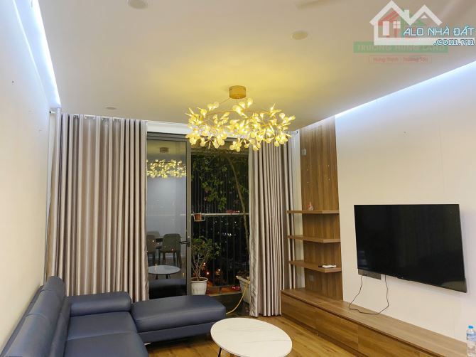 Cho thuê căn hộ 2 PN toà 6th Element, Xuân Tảo, Tây Hồ giá 18,5 triệu