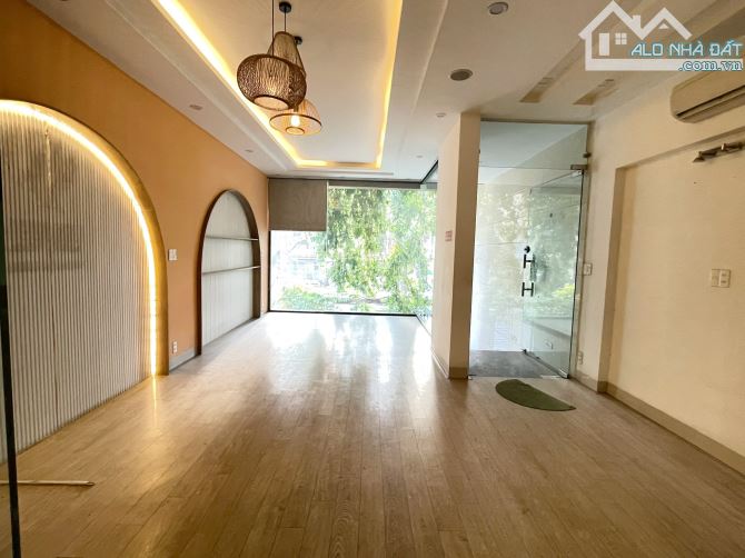 🔜💥Cho thuê 5 tầng mặt tiền Trần Hưng Đạo - Gần Monachy - CÓ THANG MÁY