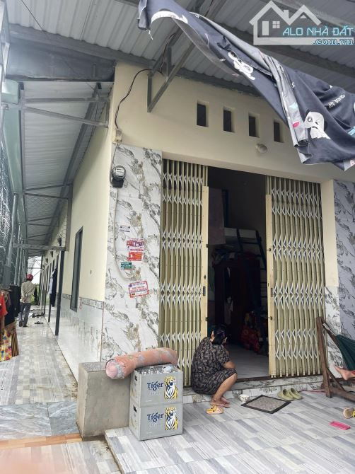 BÁN LỔ GẤP DÃY TRỌ 166m2, 6 PHÒNG GIÁ 900TR KP HÒA HƯNG, TRẢNG BÀNG.