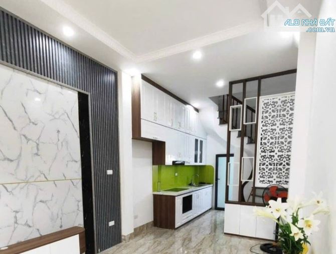 🏡BÁN GẤP Nhà đẹp Cầu Giấy 49m2 5 Tầng, Full nội thất, gần các trường ĐH