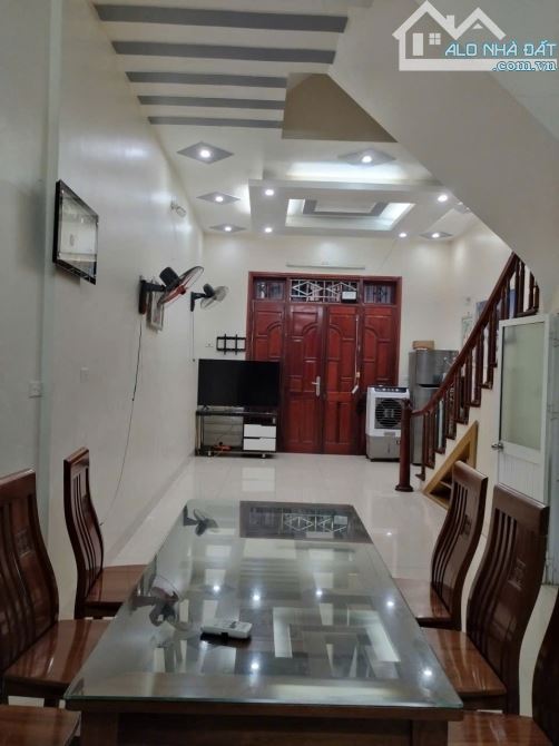 6 tỷ 55m mặt ngõ Mậu Lương Kiến Hưng,dân xây cẩn thận có gác lửng, gần ô tô chợ khu đô thi