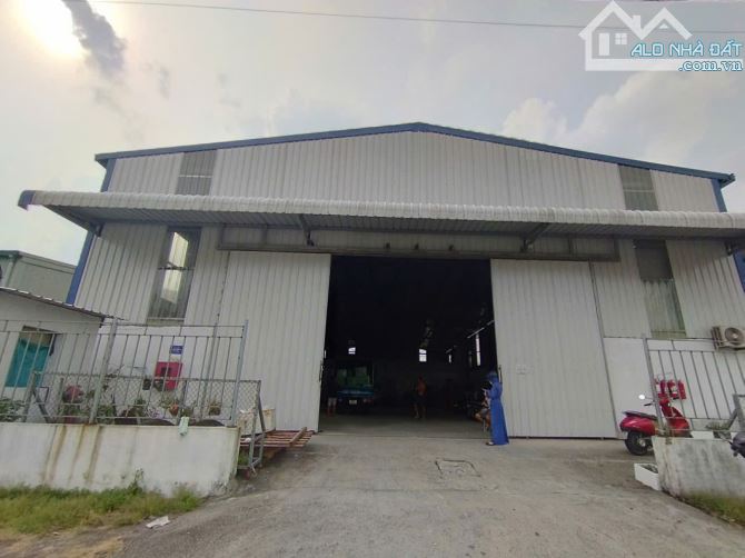 Cho thuê kho KCN Đài Tư, Long Biên, HN. DT 620m, cao 8m, có điện 3fa, nước sạch, PCCC. Giá