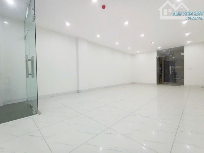 Cho thuê  mặt phố Tố Hữu - HĐ. DT 75m2, 5 tầng 1 hầm thông sàn, Kinh doanh đỉnh
