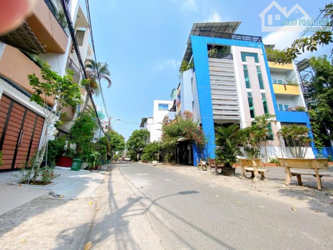 Nhà view công viên  gần Emart 2  hẻm 7m  Phan Huy Ích  P14  Gò Vấp  4.5x17m  Giá 8.9 Tỷ