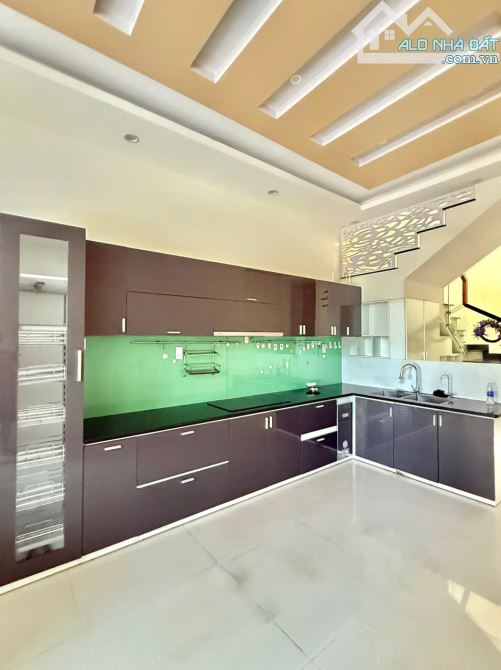 NHÀ AN PHÚ- NGAY CỤC HẢI QUAN- DT 189M2- GIÁ 3,XX TỶ