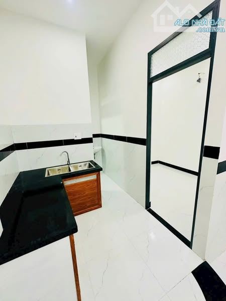 Nhà Bán 584/Bạch Đằng ,Trung Tâm Thành Phố , Gần Chợ Đầm , Siêu Thị