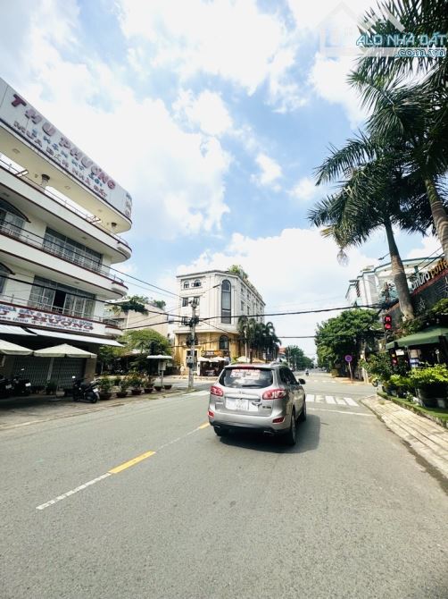 Mặt Tiền Kinh Doanh Siêu Vip Khu Tên Lửa Toàn Đại Gia 10m2 chỉ nhỉnh 10tỷ