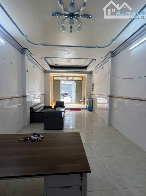 Nhà MTNB Bình Phú 1, P.10, Quận 6 | 4 x 18 | Trệt 2 Lầu ST | 4PN 5WC | Giá 18tr