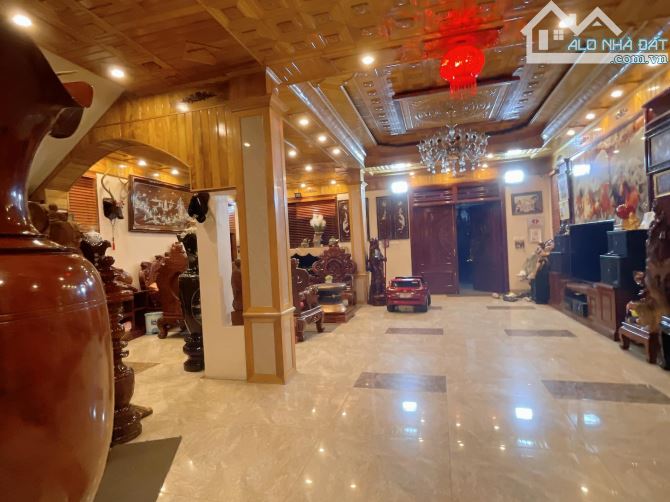 BÁN BIỆT THỰ KIM MÃ 86M 5 TẦNG THANG MÁY MẶT TIỀN 8M 26 TỶ