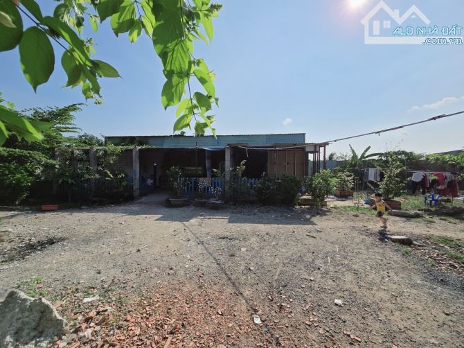 1438m2 ĐẤT cạnh mặt tiền Nguyễn Bình Biệt thự Nhà vườn