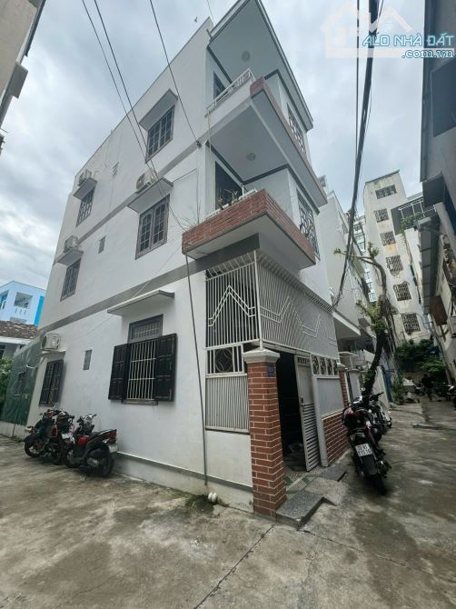 Giảm Giá Bán nhà 3 tầng hẻm oto cách Quảng Trường Trần Phú chỉb500m đi bộ tắm biển