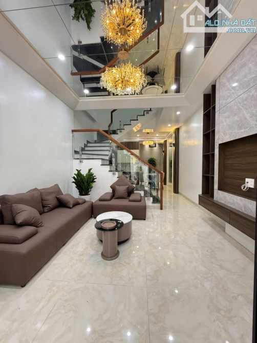 Lê Lợi - Nguyễn Hữu Tuệ - 4 Tỷ 350 - 4 Tầng - 51m2