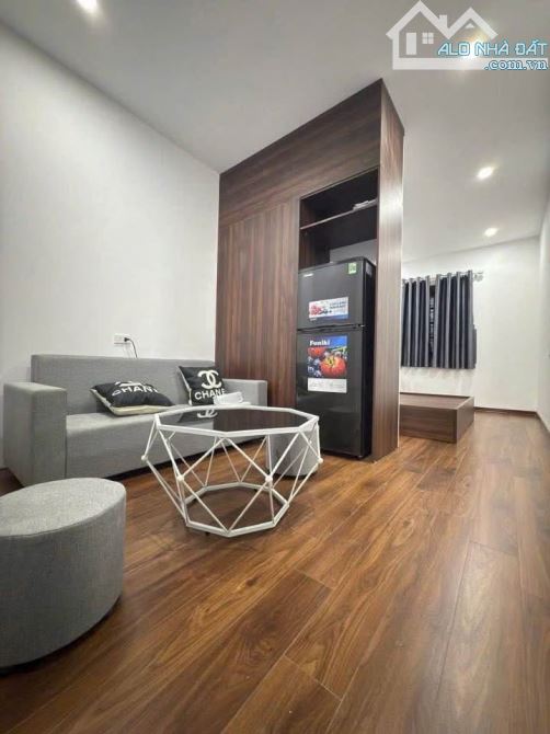 Bán nhà tập thể Khương Trung, Thanh Xuân, nhà đẹp full nội thất ban công thoáng, gần ô tô