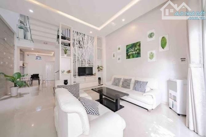 BÁN NHÀ ĐẸP 3 TẦNG ĐƯỜNG TRẦN THANH MẠI GẦN BIỂN🍀