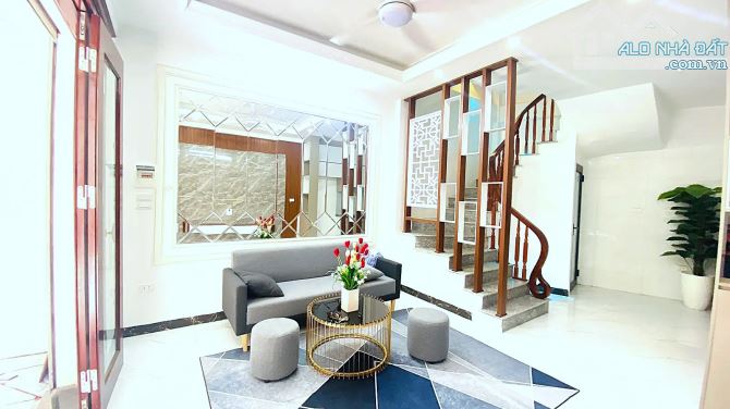 🏡 PHÂN LÔ VŨ ĐÌNH TỤNG LB, DT 64M2, MT4.4M, Ô TÔ ĐỖ CỬA, VỈA HÈ, KINH DOANH, GÍA 14.X TỶ