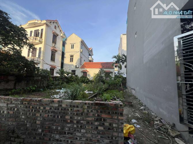 SIÊU PHẨM ĐẤT ĐẸP – ĐỨC THƯỢNG, HOÀI ĐỨC - GIÁ RẺ NHẤT KHU VỰC CHỈ NHỈNH 4 TỶ.