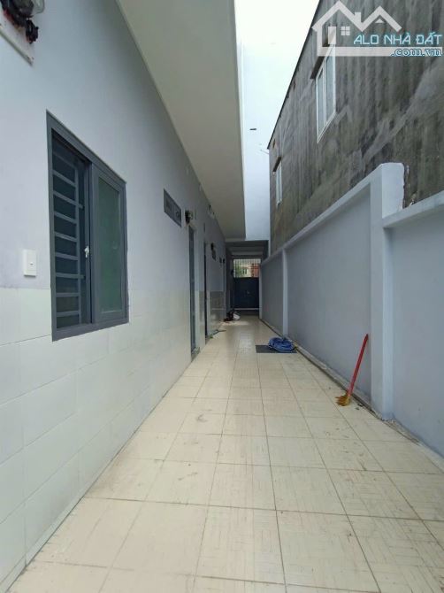 Bán dãy nhà trọ 4 tầng 24 tỷ thu nhập 140 triệu/tháng