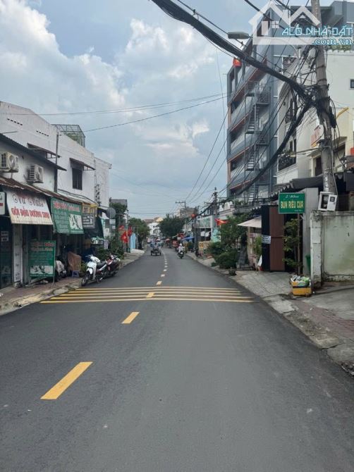 Bán gấp nhà 2 Tầng  Đường 160 – Ô tô 6m, giá chỉ 6.1 tỷ!