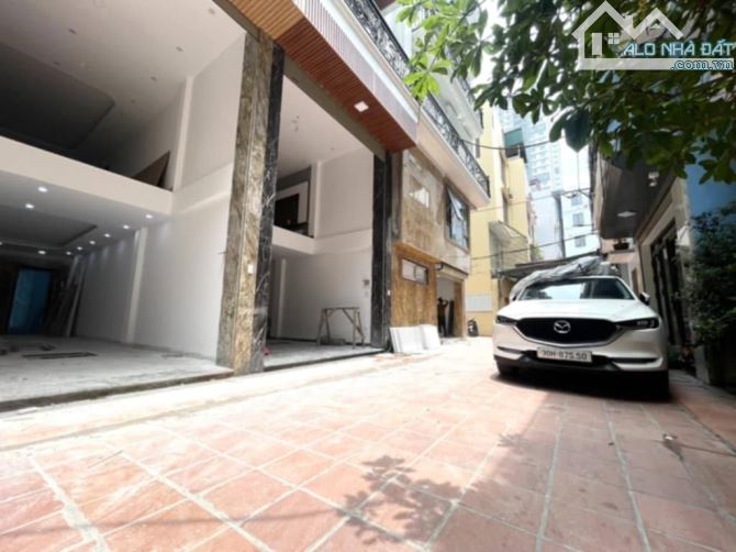 Bán Nhà Phạm Văn Đồng 50m, 6 Tầng , Ô Tô Đỗ , Thang Máy Nhà Mới , Cách 30m Ra Phố , Lô Góc