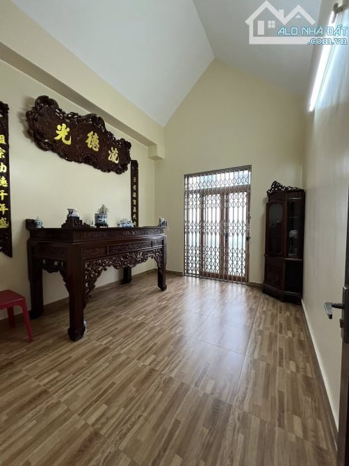 Bán nhà 100 m² khu trung tâm Hồng Bàng