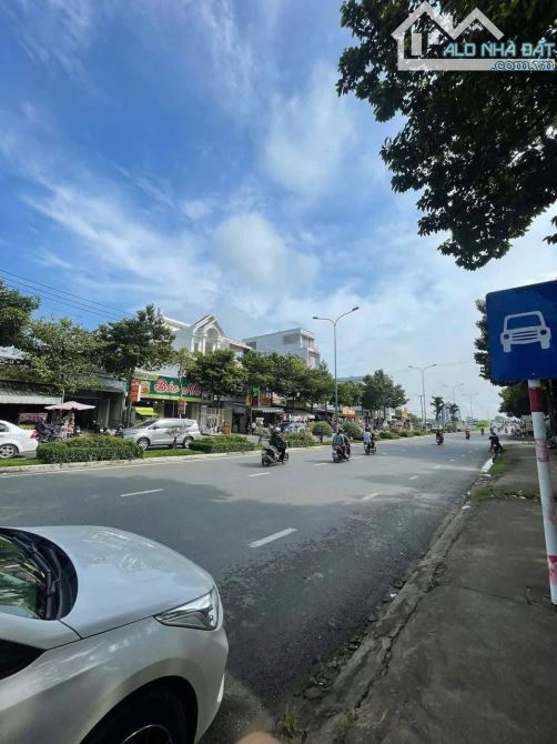 BÁN ĐẤT MẶT TIỀN ĐƯỜNG NGUYỄN VĂN CỪ ĐỐI DIỆN BỆNH VIỆN NHI ĐỒNG , CẦN THƠ