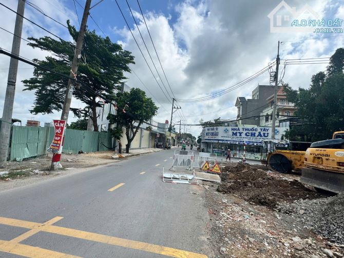Bán 3527 m2 giá 100 tỷ (thương lượng) đất giáo dục mặt tiền đường Trịnh Thị Miếng xã Thới
